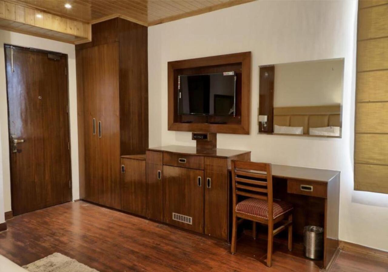 The Alpine Retreat Hotel Shimla Ngoại thất bức ảnh