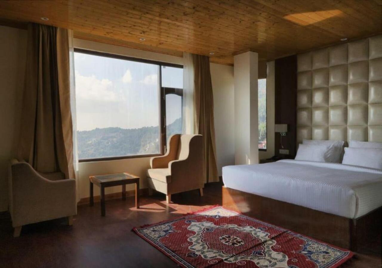 The Alpine Retreat Hotel Shimla Ngoại thất bức ảnh